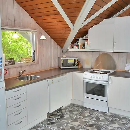Four-bedroom Holiday Ostmarken 08 Tatil Evi